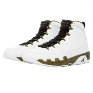 Air Jordan 9 Retro the Statue